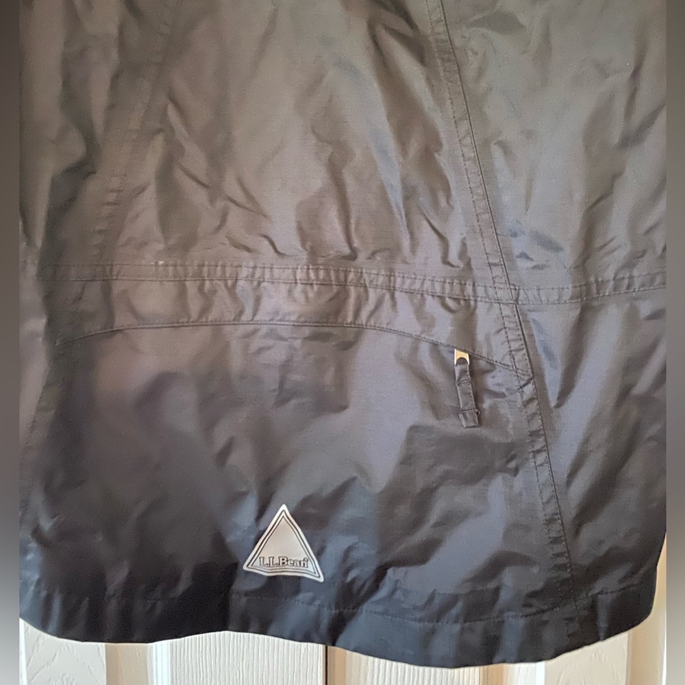 LL Bean Rain Jacket - Picture 4 of 5